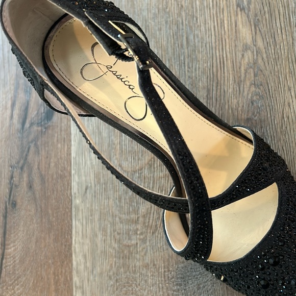 Jessica Simpson Cross Strap Size 7M Black Embossed Dressy Heels - Picture 3 of 5